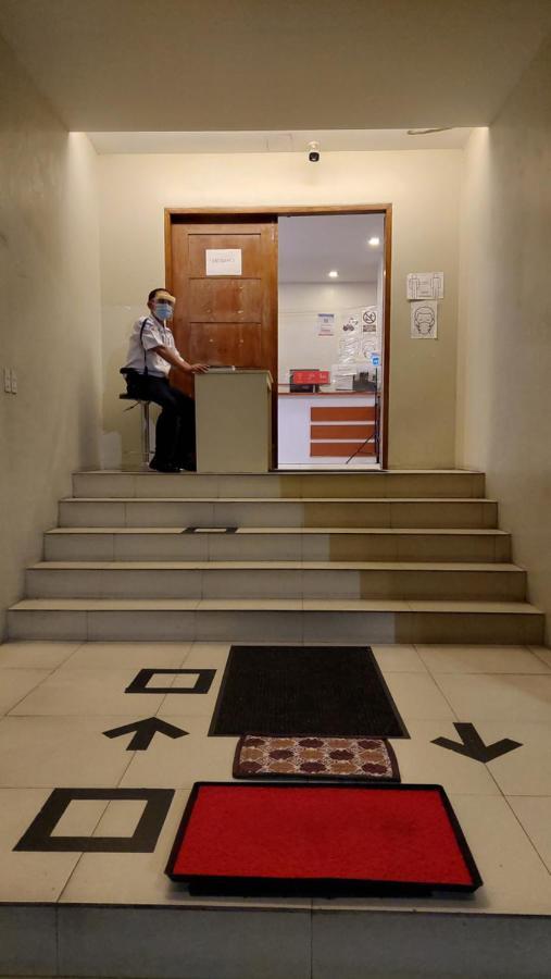 Spiral Suites Hotel Quezon City Bagian luar foto