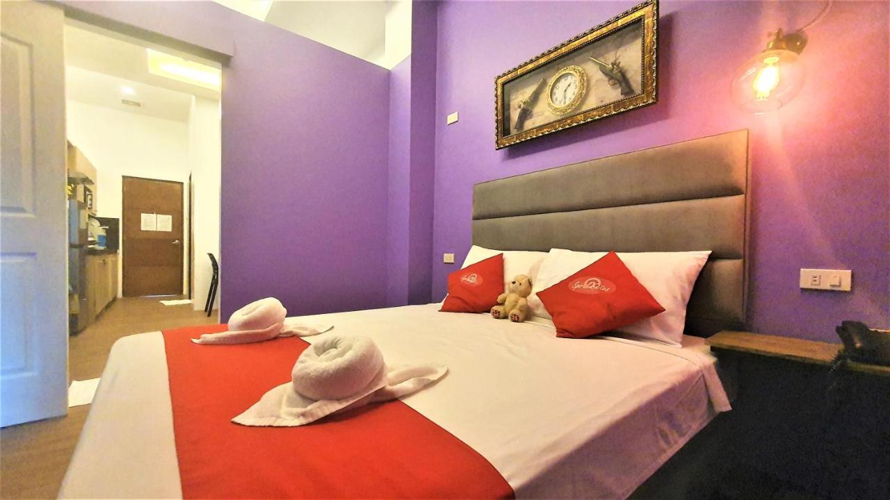 Spiral Suites Hotel Quezon City Bagian luar foto