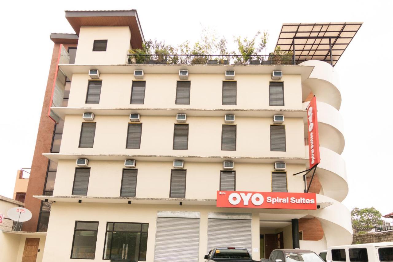 Spiral Suites Hotel Quezon City Bagian luar foto